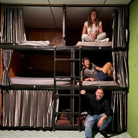 Topp Paiway Hostel Екстер'єр фото